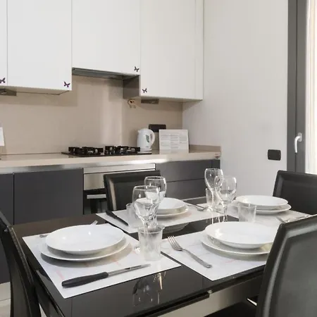 Italianway - Marcantonio Dal Re 20 C * Milano